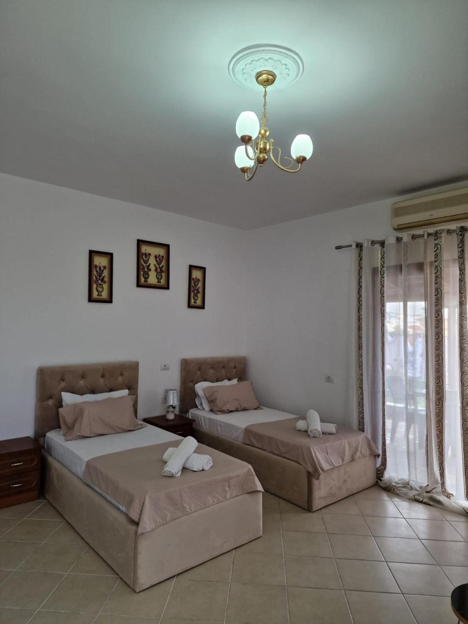 סרנדה Villa Korado מראה חיצוני תמונה
