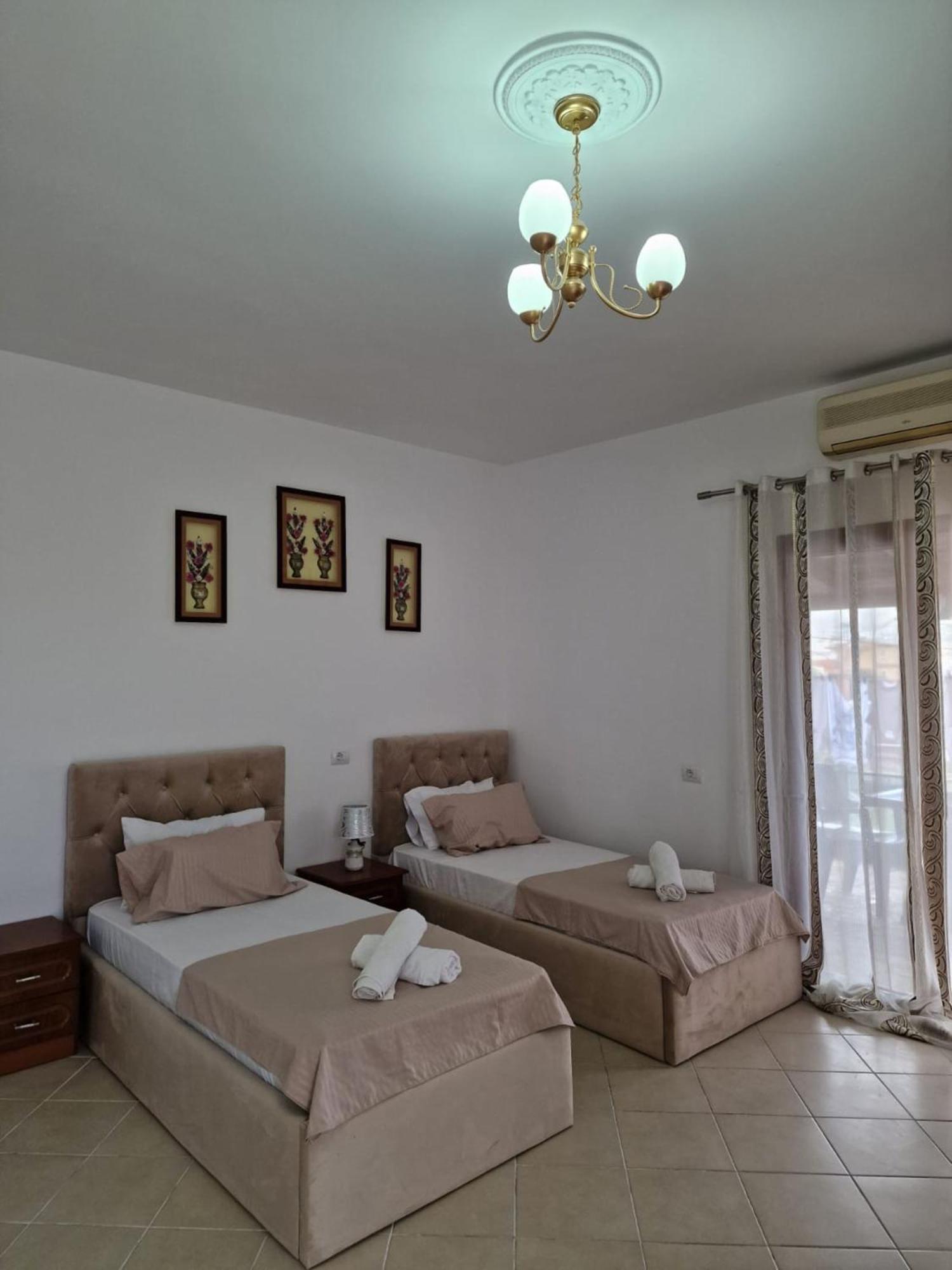 סרנדה Villa Korado מראה חיצוני תמונה