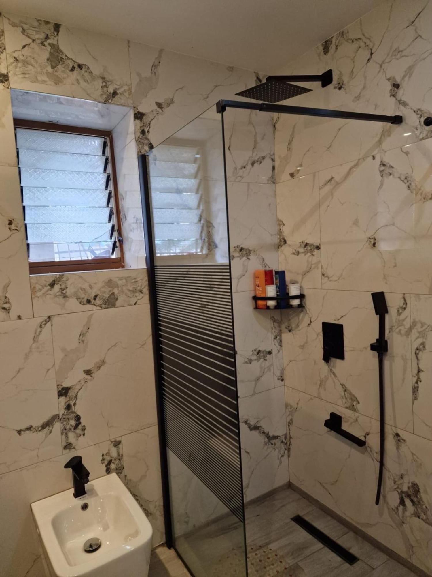 סרנדה Villa Korado מראה חיצוני תמונה